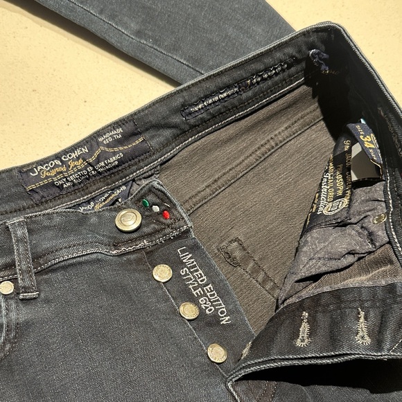 Jacob Cohen Men's Deep Blue Denim Jeans - Picture 3 of 4